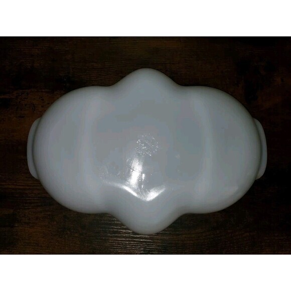 Vintage Fire King Oven Ware 11"‎ 3 Compartment Milk Glass Dish w Gold Bead Edge - Picture 8 of 9
